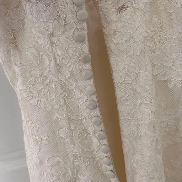 Custom made Elegant White Wedding Dress with Velcro train for easy detachment - Picture 6 of 10